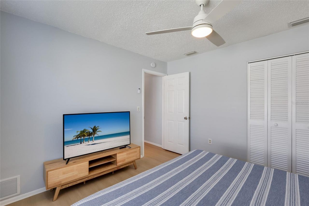 6910 18th Avenue W, Bradenton, FL 34209 Photo