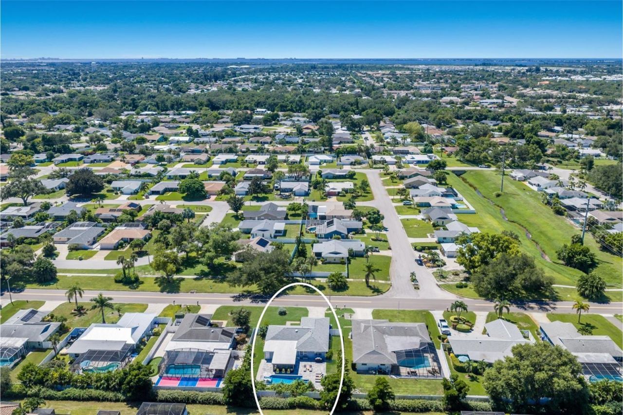 6910 18th Avenue W, Bradenton, FL 34209 Photo
