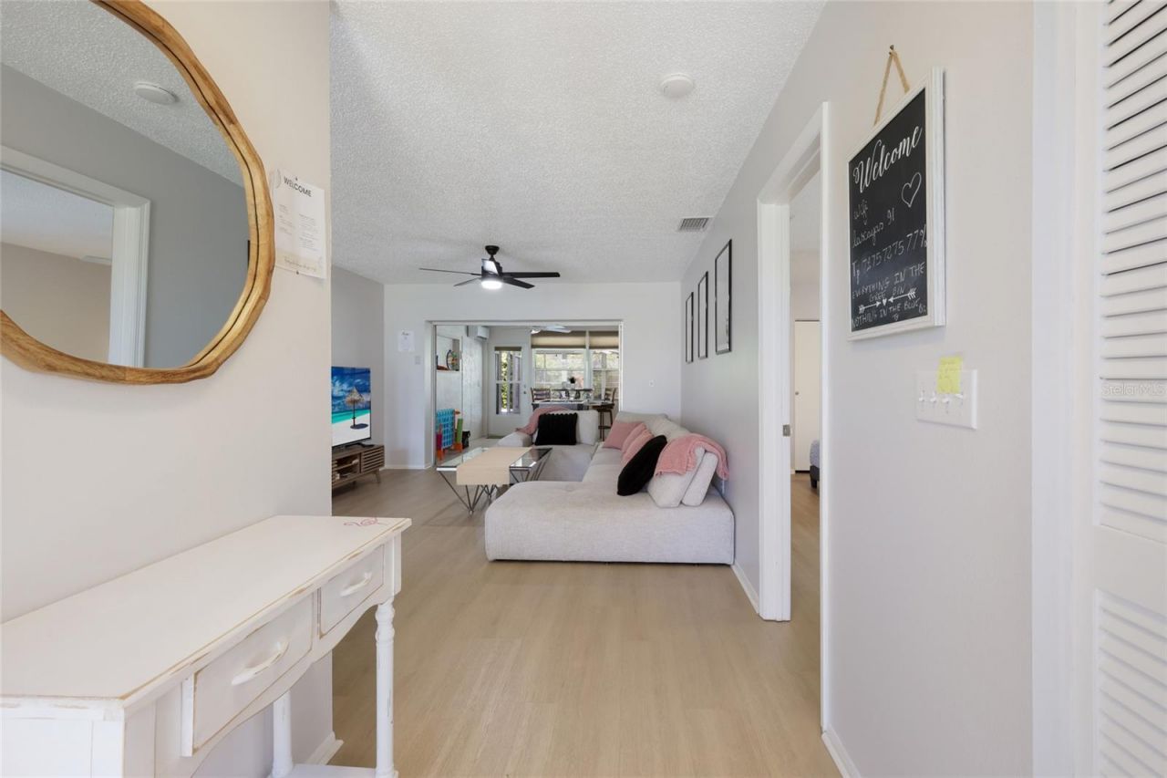 6910 18th Avenue W, Bradenton, FL 34209 Photo