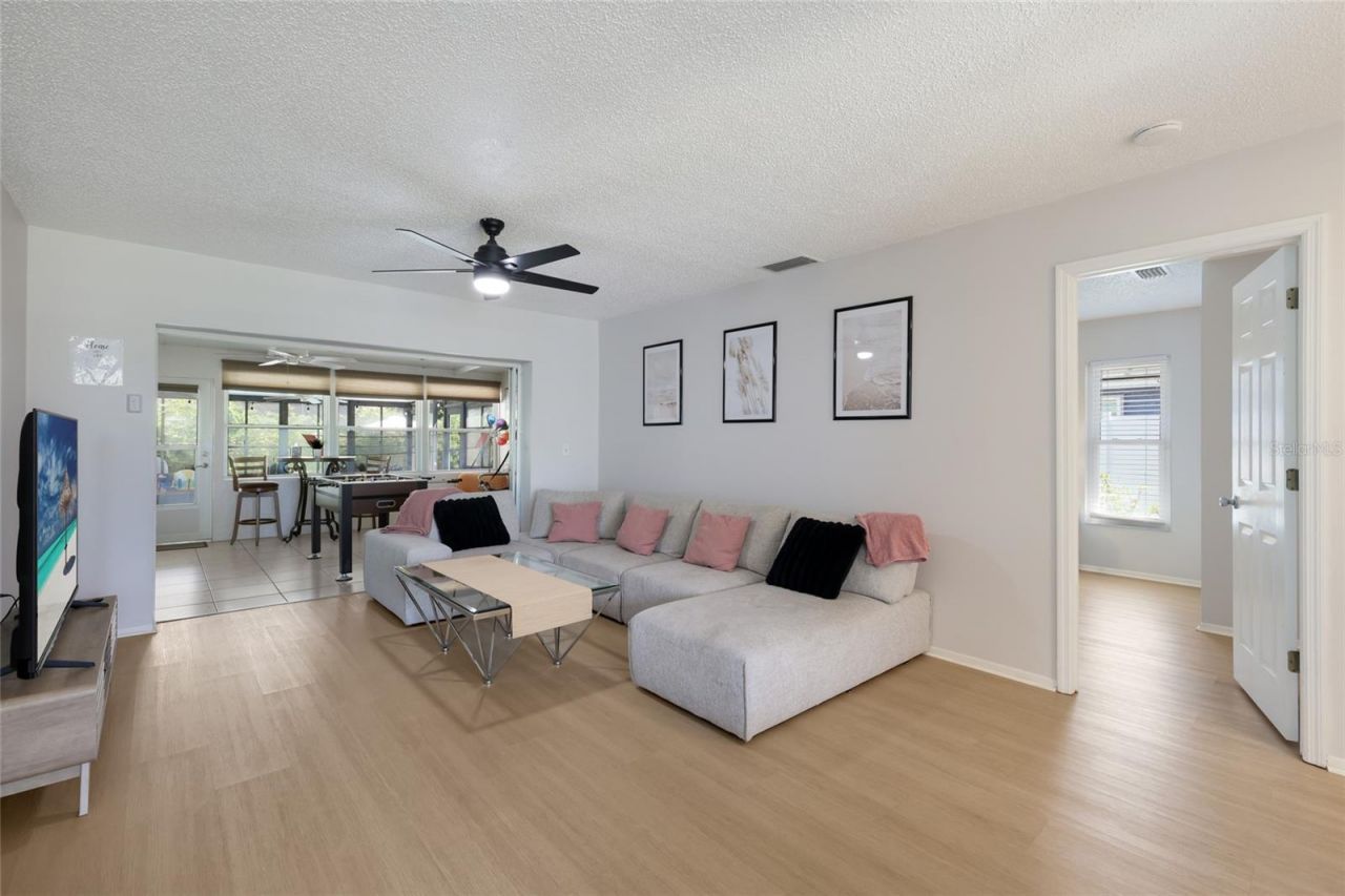 6910 18th Avenue W, Bradenton, FL 34209 Photo