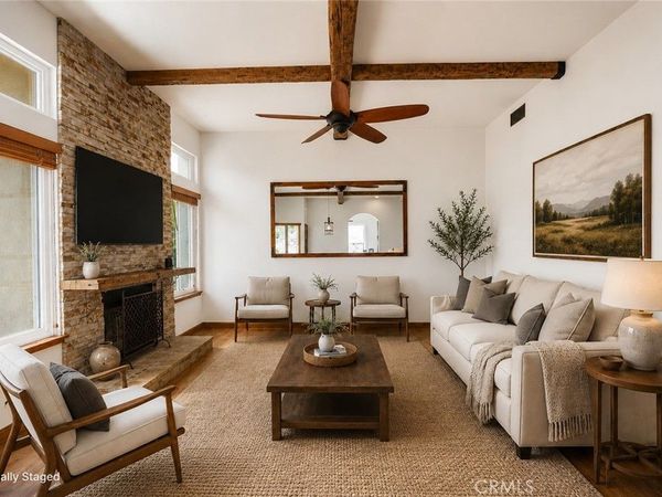650 Ivywood Lane, Unit E, Simi Valley, CA 93065