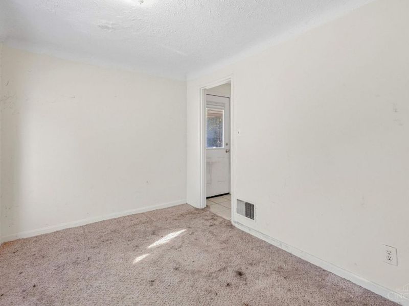 5601 Lester Road, Cincinnati, OH 45213 Photo 8