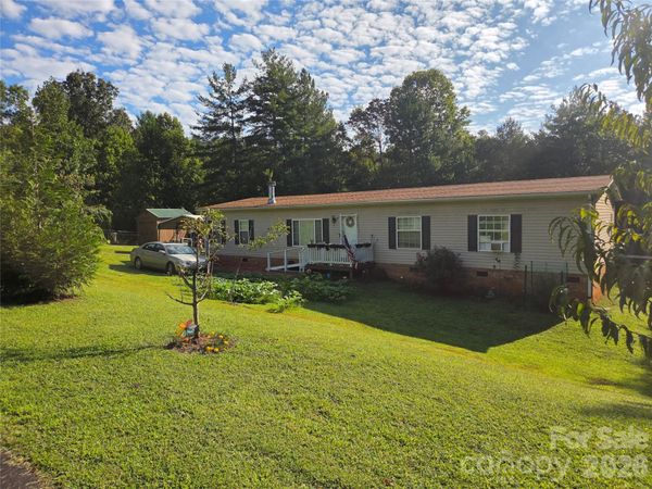4096 Pebblebrook Court , Lenoir, NC 28645
