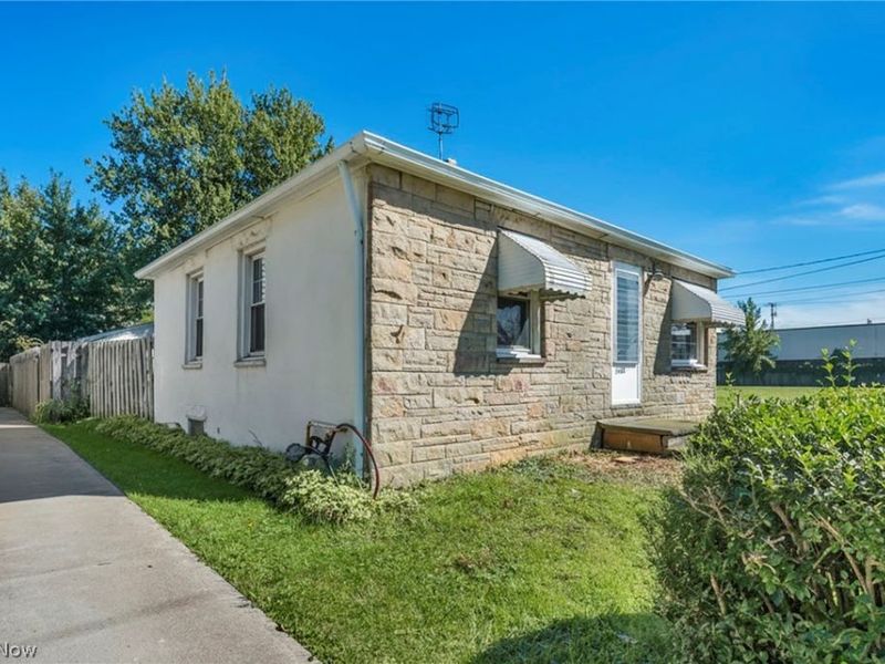1365 E 348th Street, Eastlake, OH 44095 Photo 2