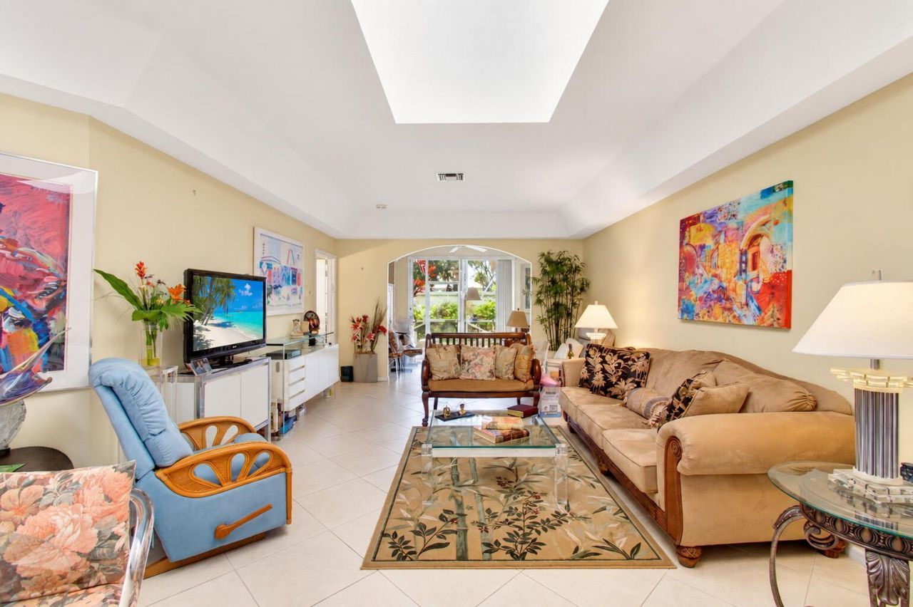 12598 Crystal Pointe Drive, Unit B, Boynton Beach, FL 33437 Photo