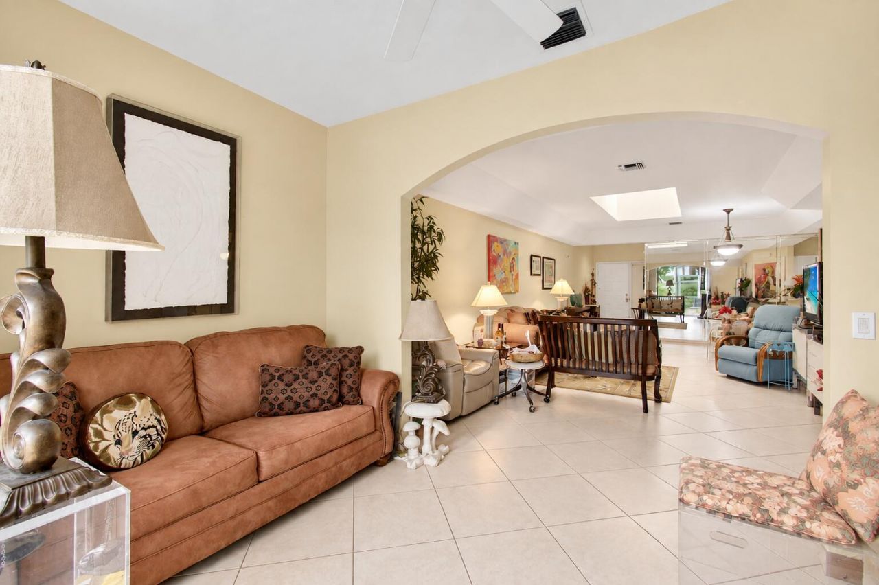 12598 Crystal Pointe Drive, Unit B, Boynton Beach, FL 33437 Photo