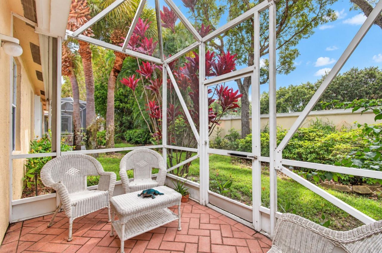 12598 Crystal Pointe Drive, Unit B, Boynton Beach, FL 33437 Photo