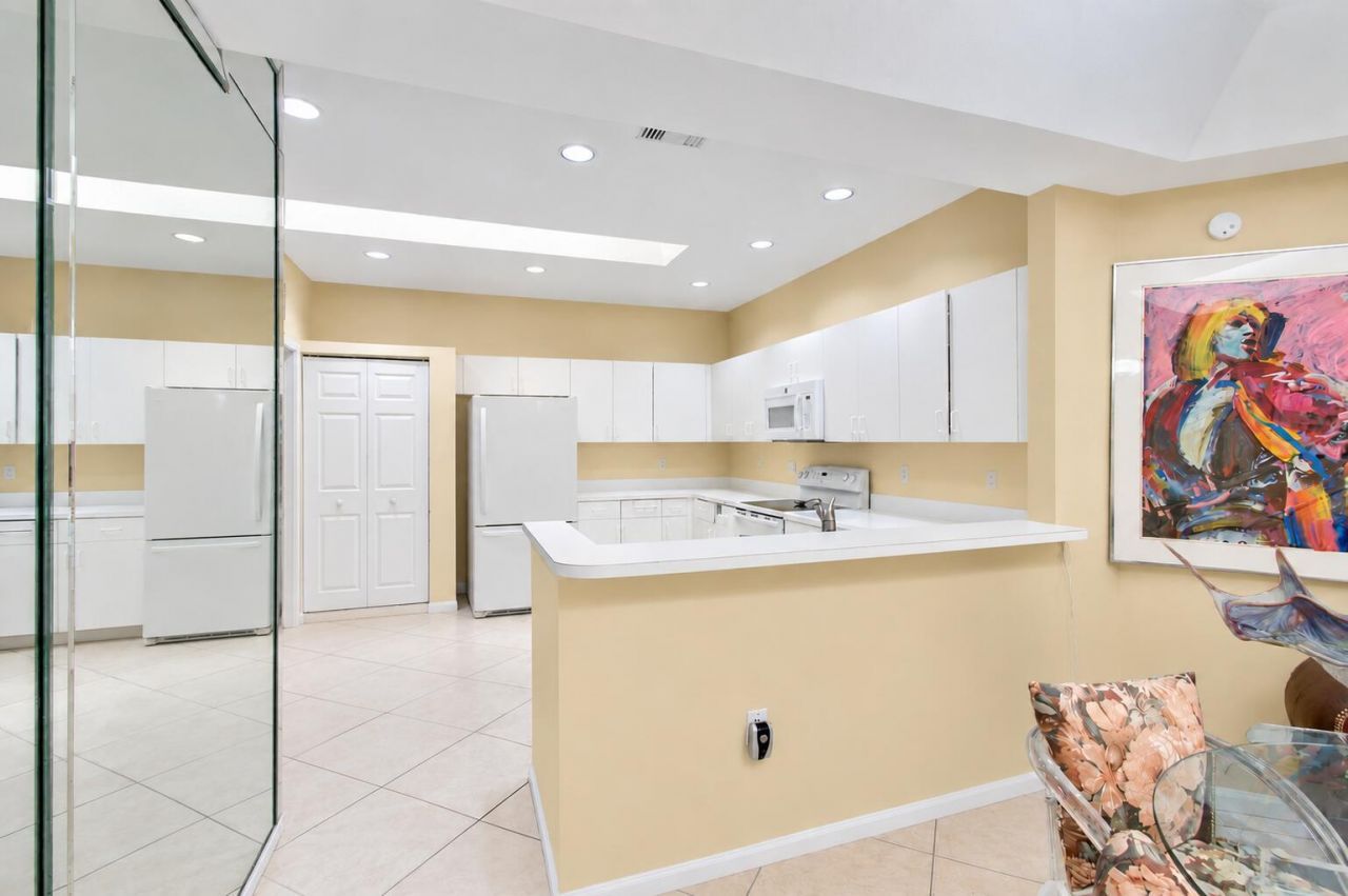 12598 Crystal Pointe Drive, Unit B, Boynton Beach, FL 33437 Photo