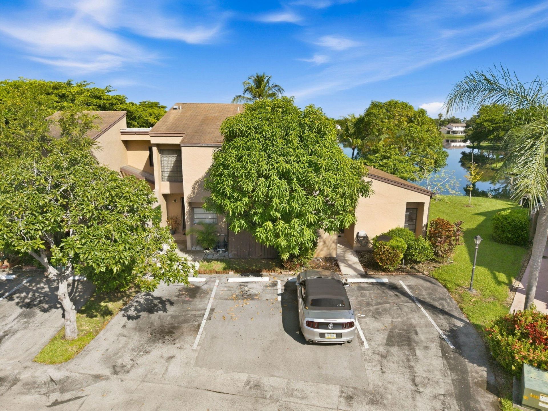 9523 NW 38th Place, Sunrise, FL 33351 Photo