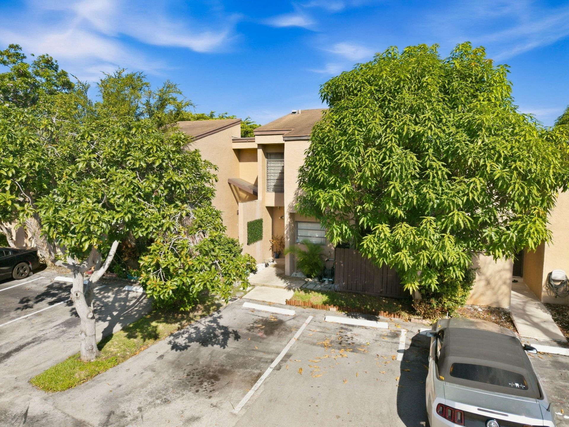 9523 NW 38th Place, Sunrise, FL 33351 Photo