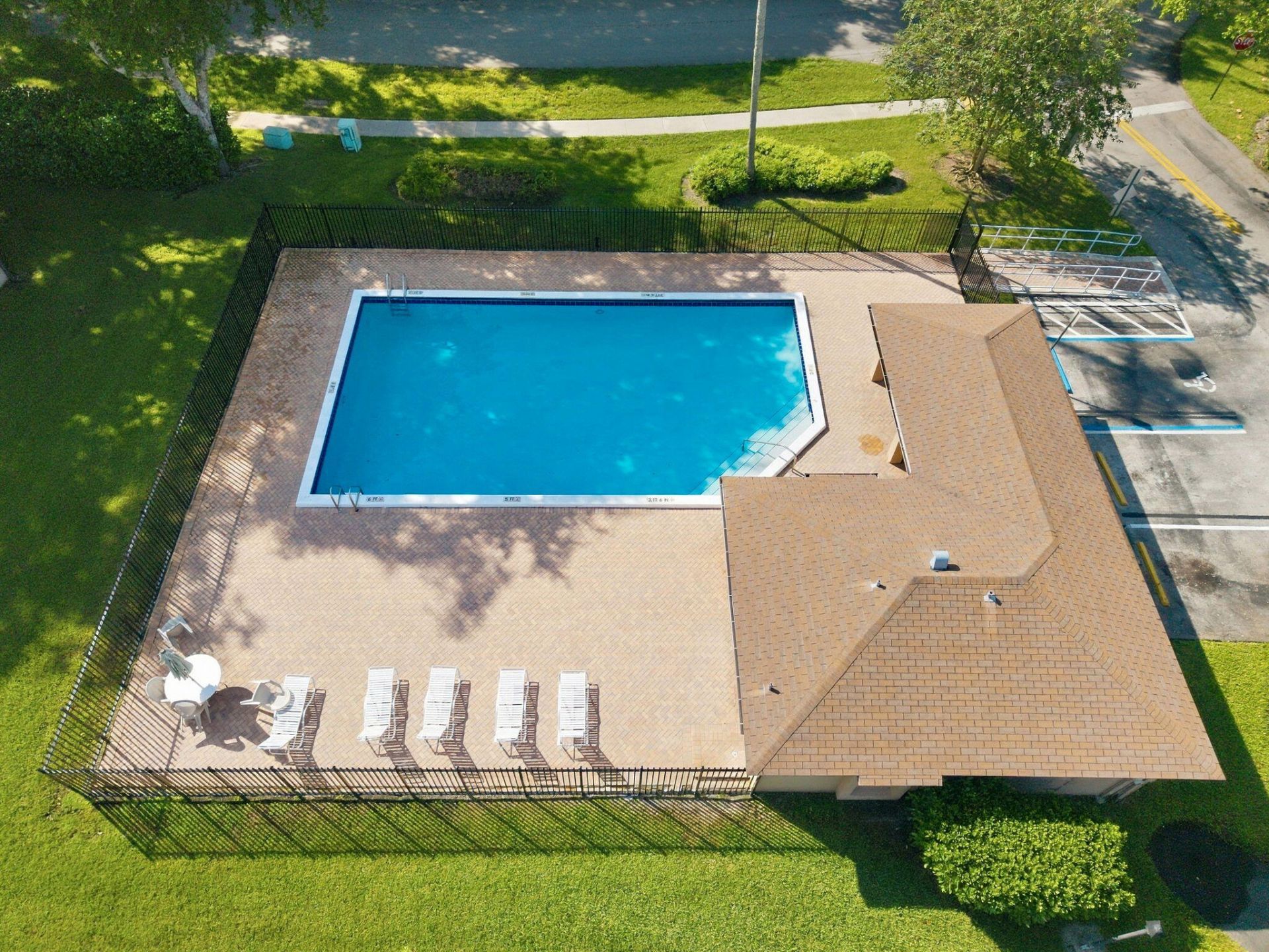 9523 NW 38th Place, Sunrise, FL 33351 Photo
