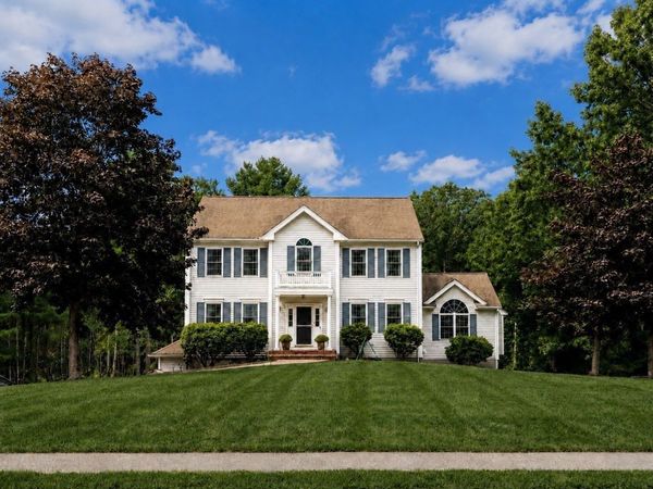 38 Parris Farm Rd, East Bridgewater, MA 02333