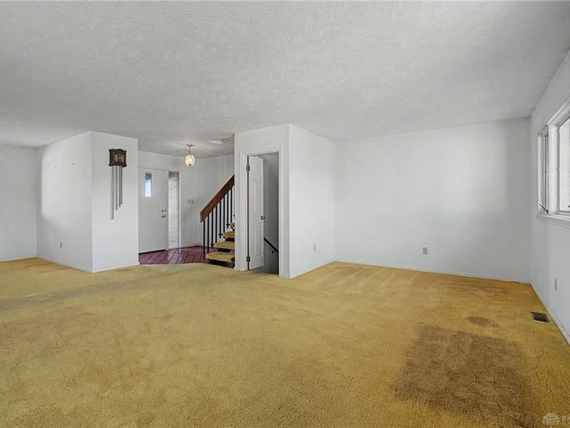 389 Brush Row Road, Xenia, OH 45385 Photo 12