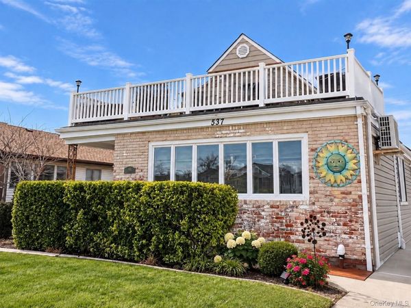 537 E Park Avenue , Unit Upper, Long Beach, NY 11561
