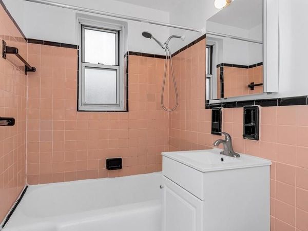 67-07 Yellowstone Boulevard , Unit 5F, Forest Hills, NY 11375