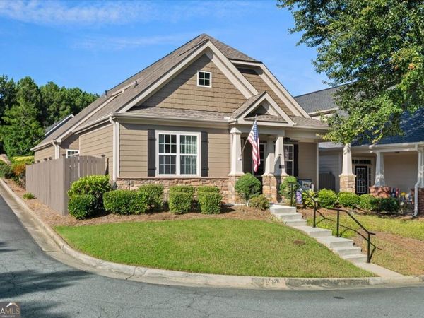 301 Glens Way, Woodstock, GA 30188