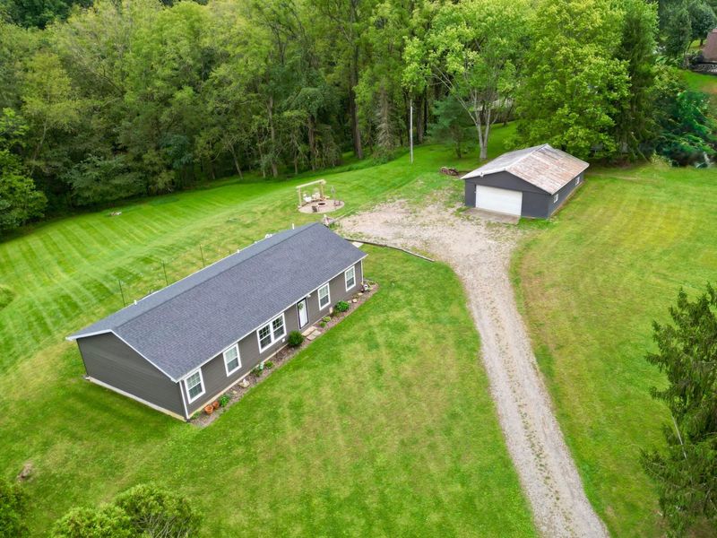 1300 Lectric Lane, Zanesville, OH 43701 Photo 2
