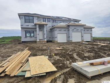 10401 N 160 Street, Bennington, NE 68007