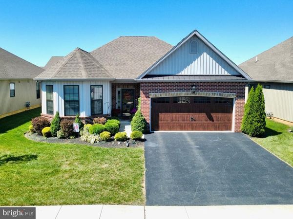 4139 CLEARBROOK ROAD , EMMAUS, PA 18049