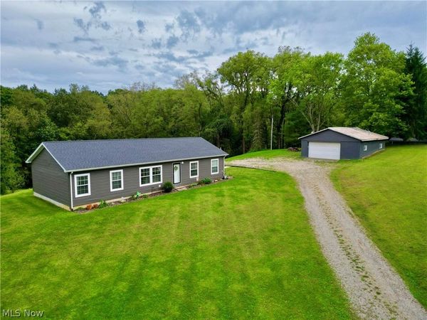 1300 Lectric Lane, Zanesville, OH 43701