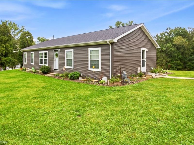 1300 Lectric Lane, Zanesville, OH 43701 Photo 5