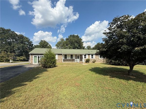 4512 Greenbriar Drive , Chester, VA 23831