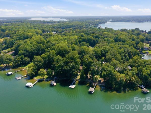 4036 Rhynland Drive, Sherrills Ford, NC 28673