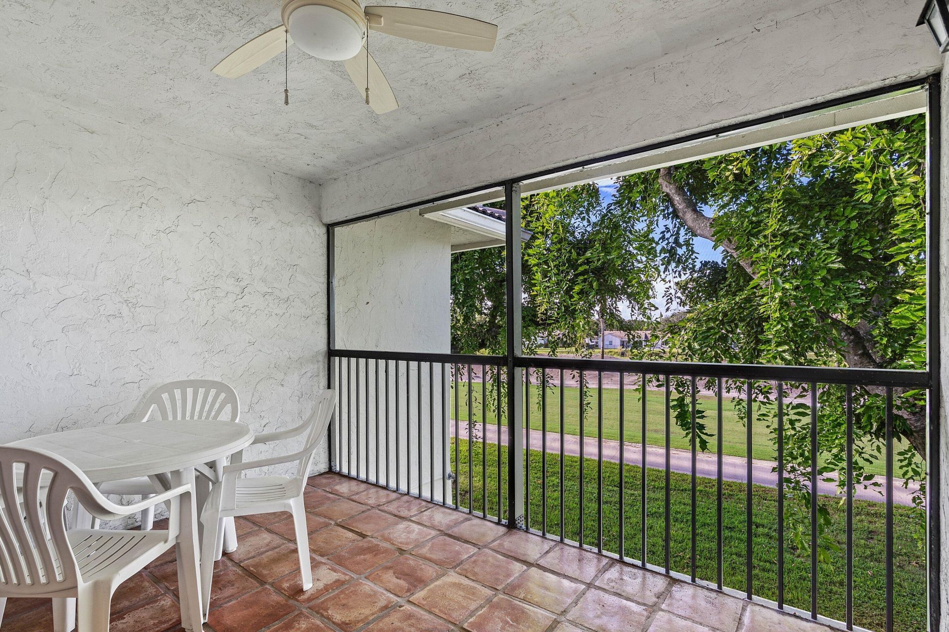 36 Stratford Lane W, Unit F, Boynton Beach, FL 33436 Photo