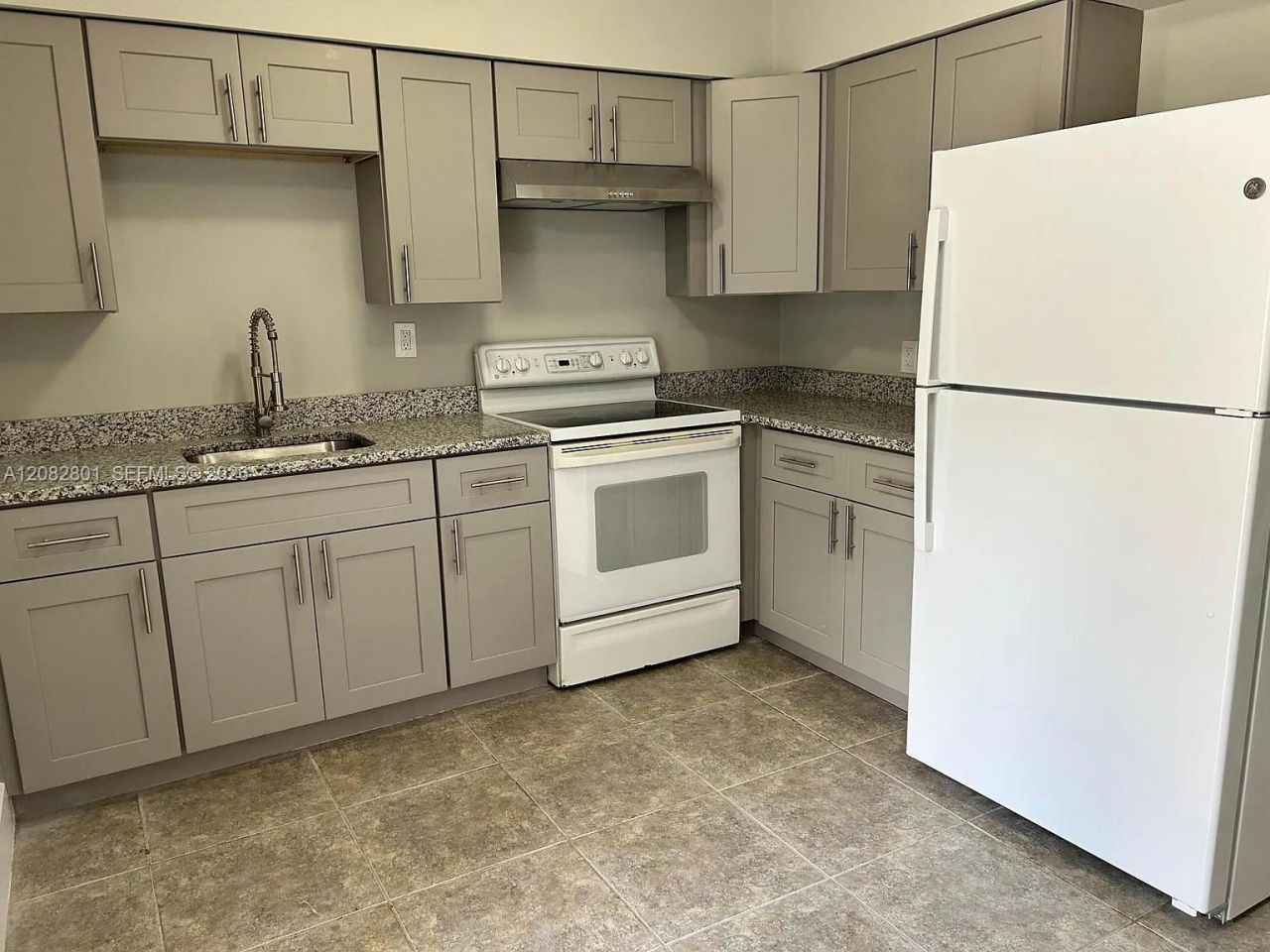 806 N Lake Dr , Fort Pierce, FL 34982 Photo
