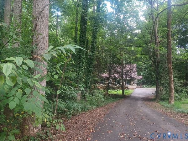 4601` BLACK OAK Road , Chester, VA 23237