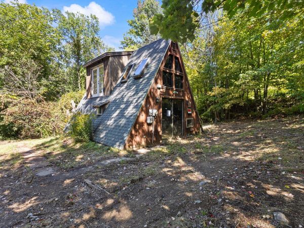 28 Bull Ring Road , Hiram, ME 04041