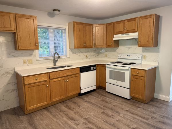 1 Quaker Lane, Unit 1, Northbridge, MA 01534