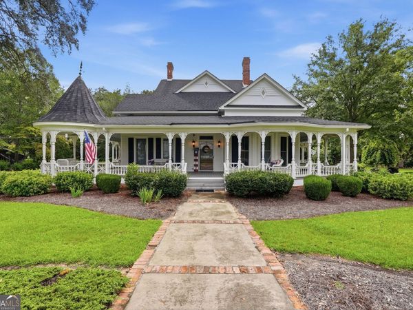 309 S College Street, Twin City, GA 30471