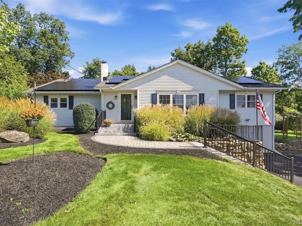 83 Harth Drive, New Windsor, NY 12553