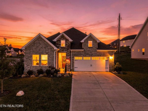 510 Sugar Maple Tr, Lenoir City, TN 37771