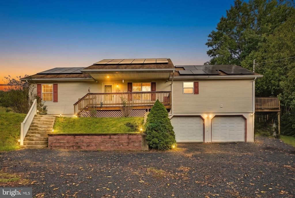 14 OAK GROVE RD, PINE GROVE, PA 17963