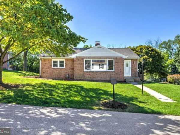 1100 ARTHUR, YORK, PA 17406