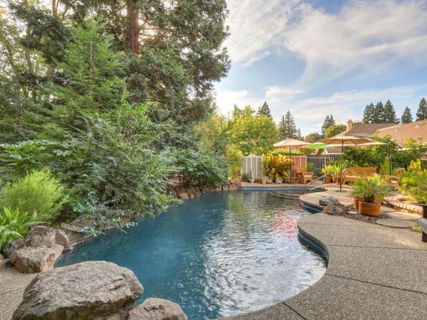 11374 New England Pl, Gold River, CA 95670