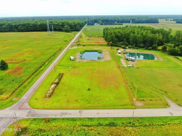 9150 Henry Lucas County Road , Grand Rapids, OH 43522