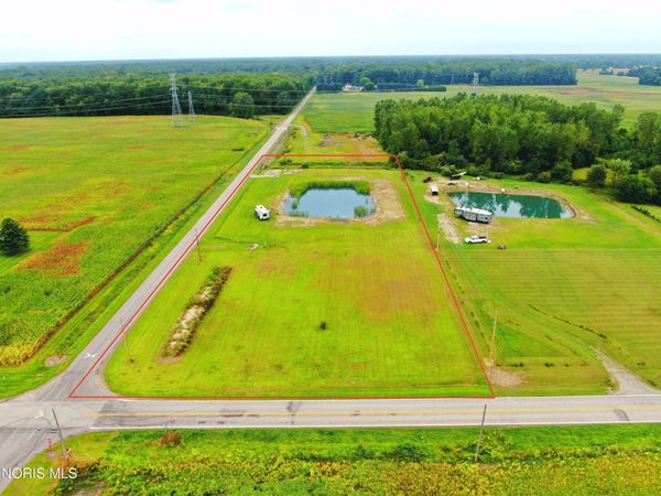 9150 Henry Lucas County Road , Grand Rapids, OH 43522
