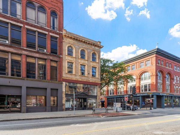 160 Merrimack St, Unit D, Lowell, MA 01852