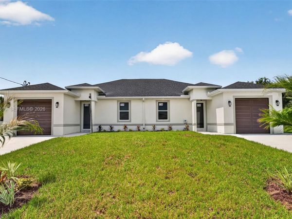 1136/1138 S GILBERT AVE , Lehigh Acres, FL 33973