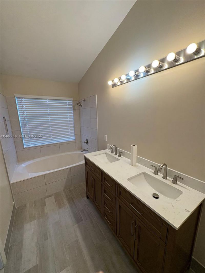 751 Sand Creek Cir, Unit ., Weston, FL 33327 Photo