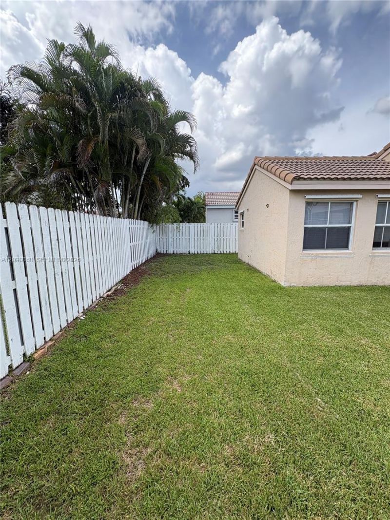751 Sand Creek Cir, Unit ., Weston, FL 33327 Photo