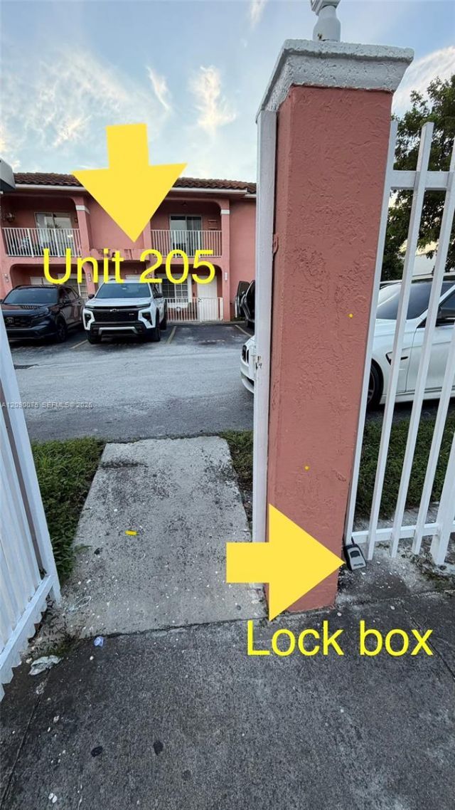 5800 W 18th Ln, Unit 205, Hialeah, FL 33012 Photo