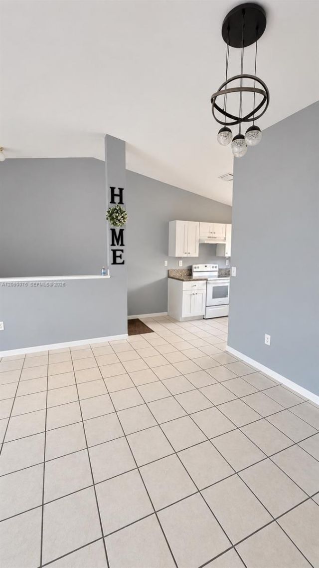5800 W 18th Ln, Unit 205, Hialeah, FL 33012 Photo