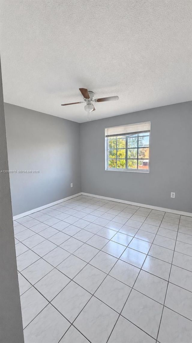 5800 W 18th Ln, Unit 205, Hialeah, FL 33012 Photo