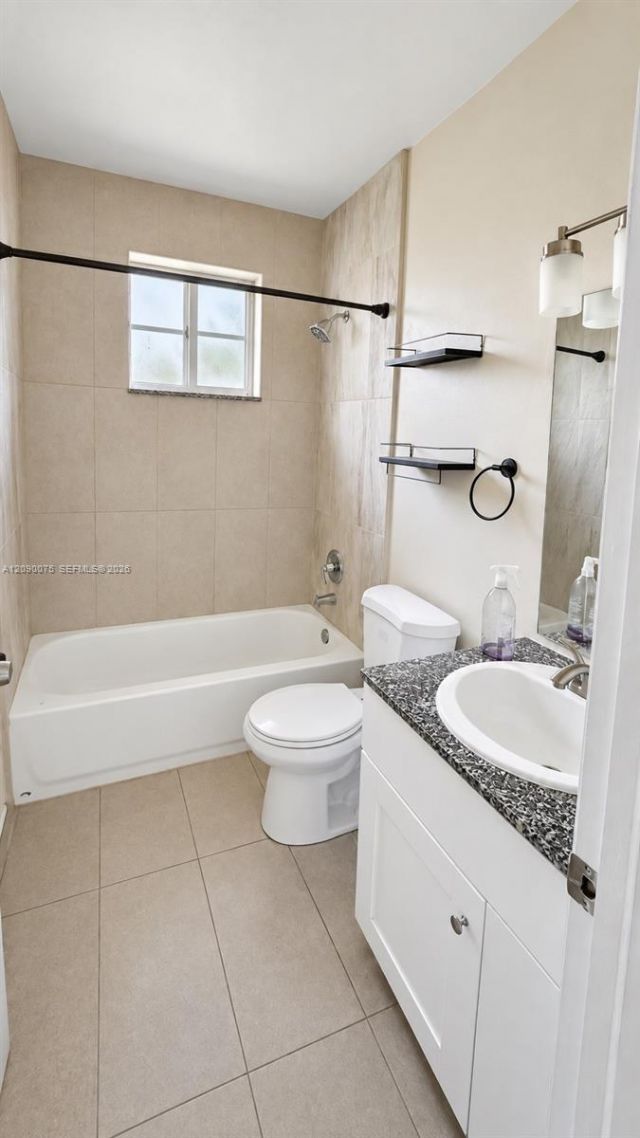5800 W 18th Ln, Unit 205, Hialeah, FL 33012 Photo