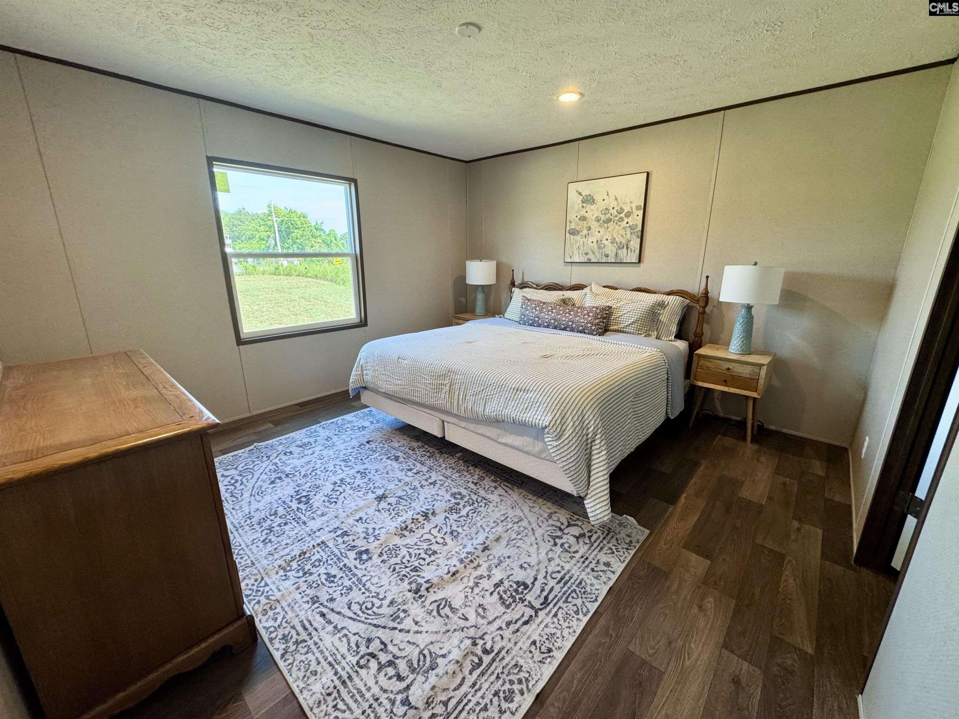 1068 Preference Road  Photo 10
