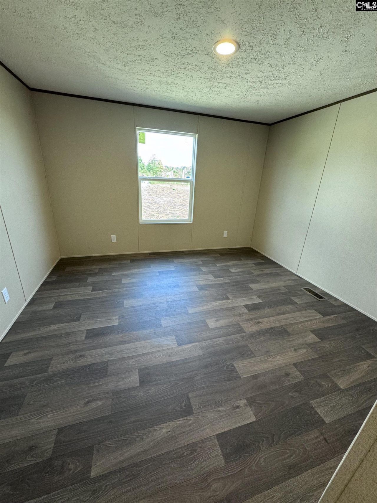 1062 Preference Road  Photo 13